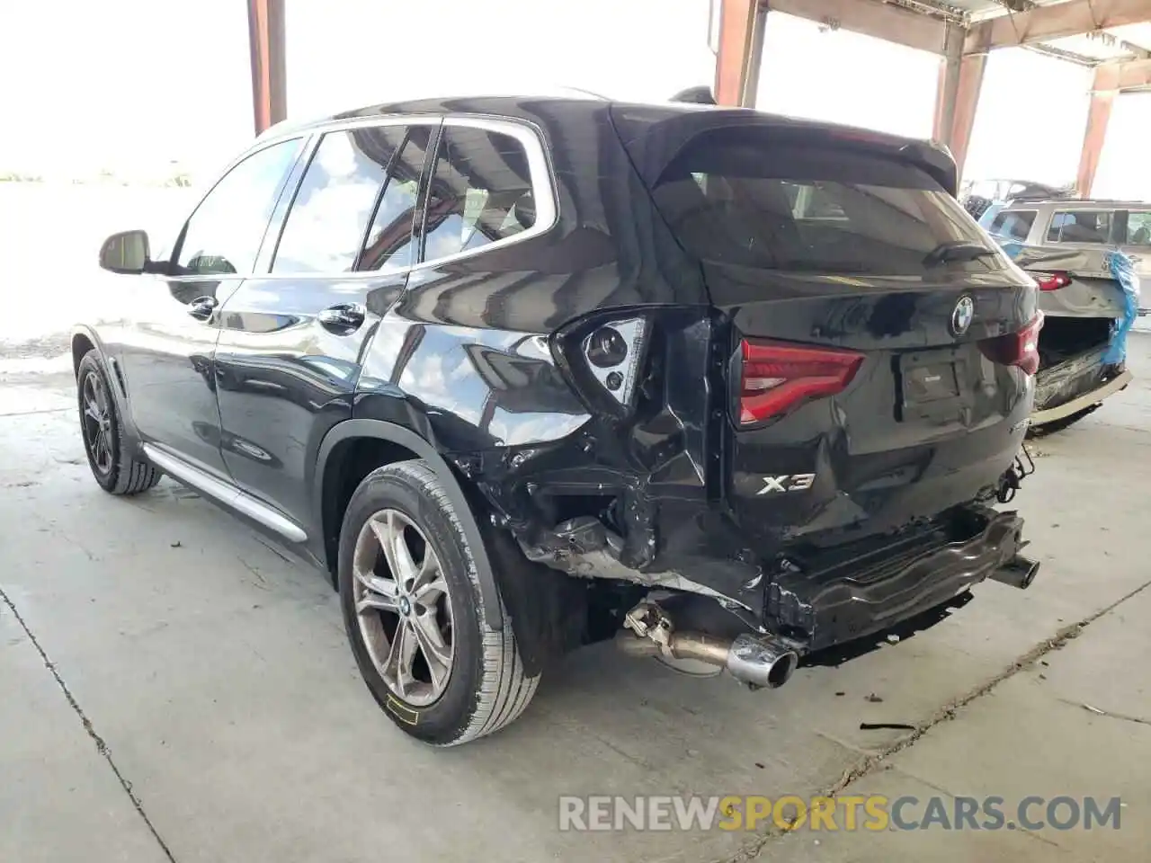 3 Photograph of a damaged car 5UXTY5C09M9H99164 BMW X3 2021