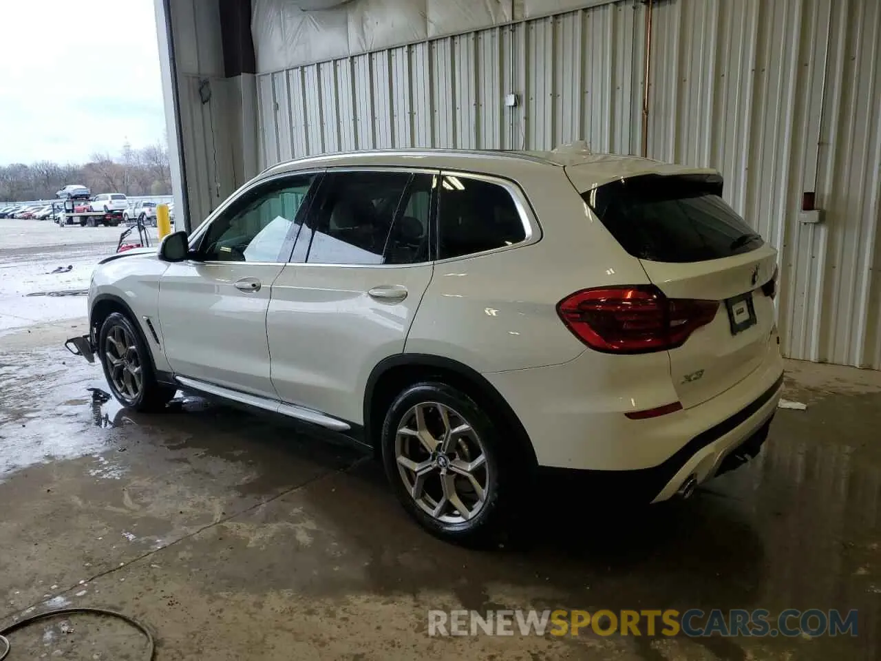 2 Photograph of a damaged car 5UXTY5C0XM9E39904 BMW X3 2021