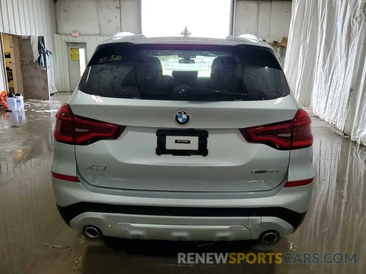 6 Photograph of a damaged car 5UXTY5C0XM9E72644 BMW X3 2021