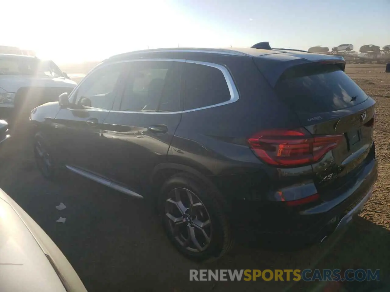 2 Photograph of a damaged car 5UXTY5C0XM9F82724 BMW X3 2021