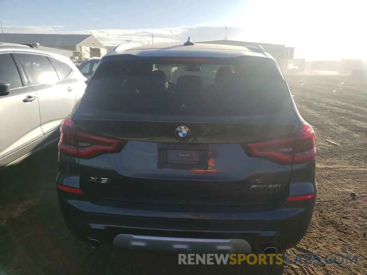 6 Photograph of a damaged car 5UXTY5C0XM9F82724 BMW X3 2021