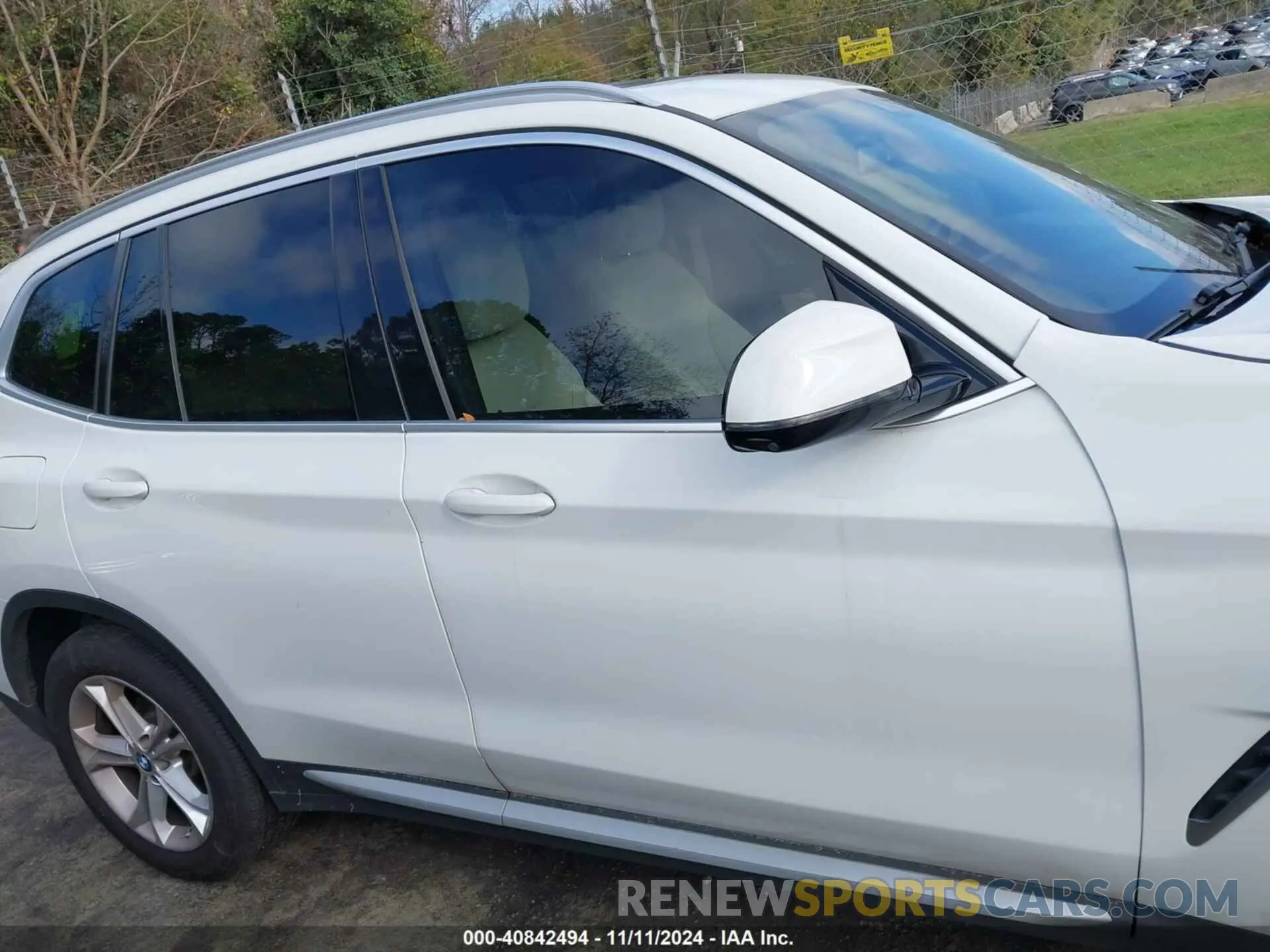 13 Photograph of a damaged car 5UXTY5C0XM9G14684 BMW X3 2021