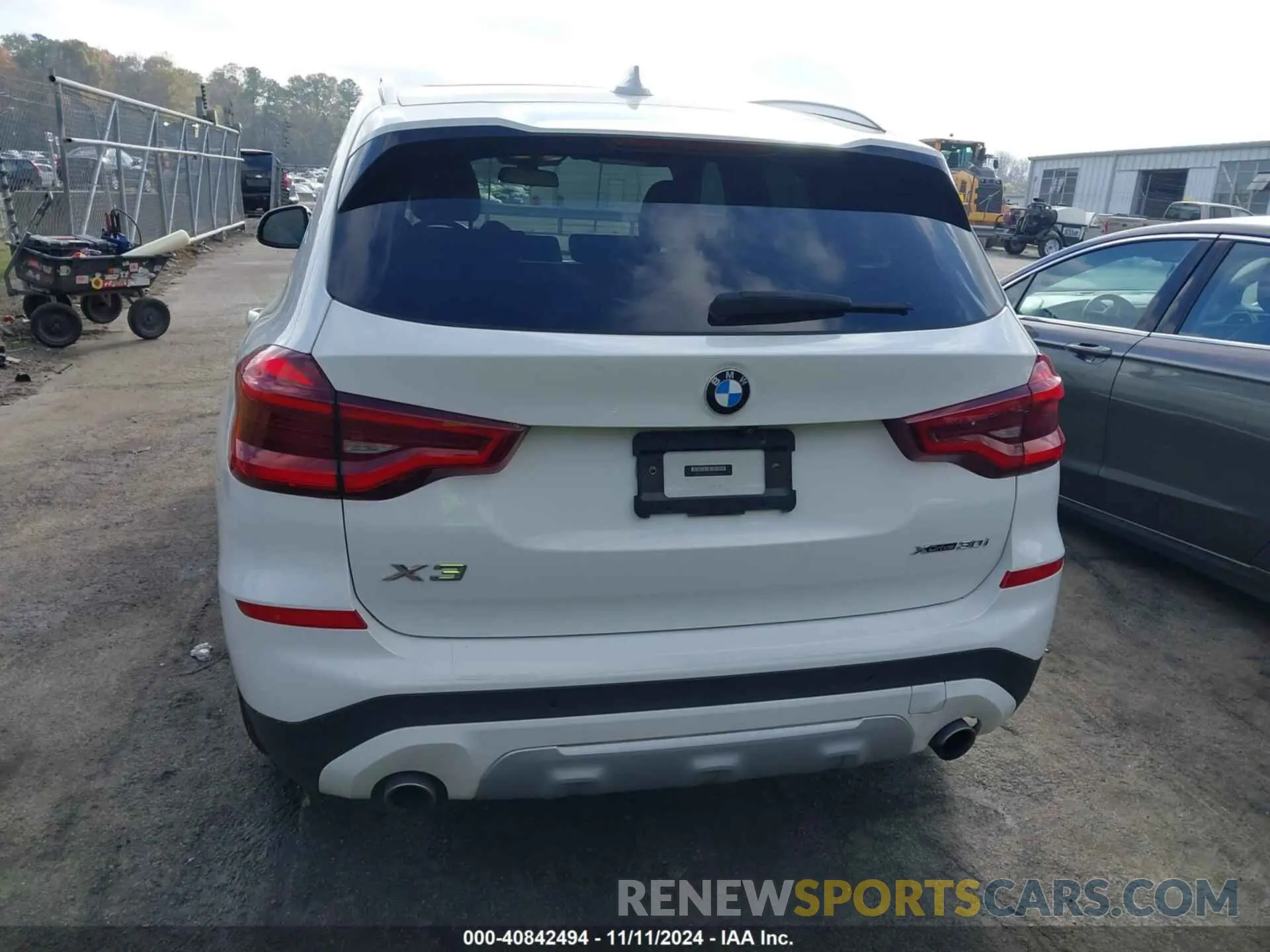 16 Photograph of a damaged car 5UXTY5C0XM9G14684 BMW X3 2021