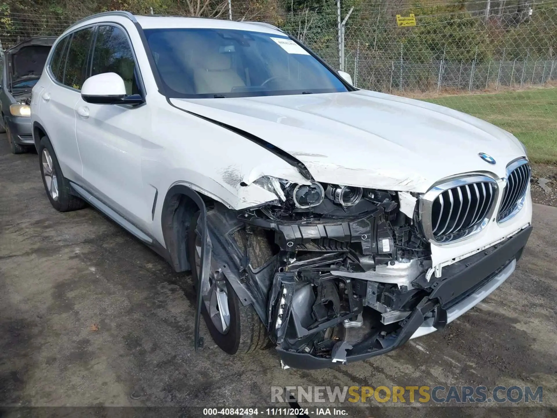 6 Photograph of a damaged car 5UXTY5C0XM9G14684 BMW X3 2021