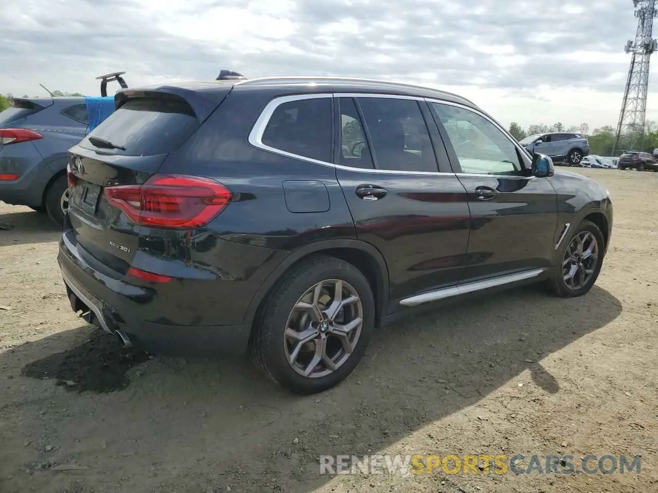 3 Photograph of a damaged car 5UXTY5C0XM9G18346 BMW X3 2021