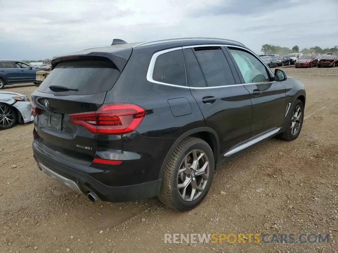 3 Photograph of a damaged car 5UXTY5C0XM9G87392 BMW X3 2021