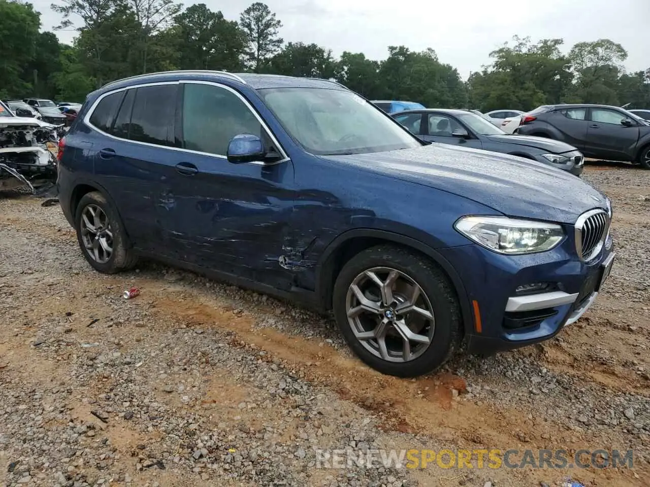 4 Photograph of a damaged car 5UXTY5C0XM9G87599 BMW X3 2021