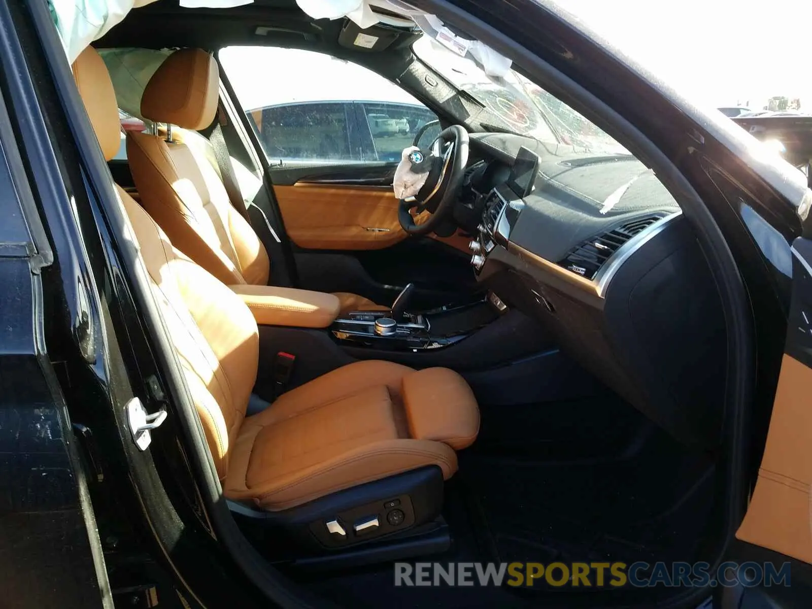 5 Photograph of a damaged car 5UXTY9C00M9F30753 BMW X3 2021