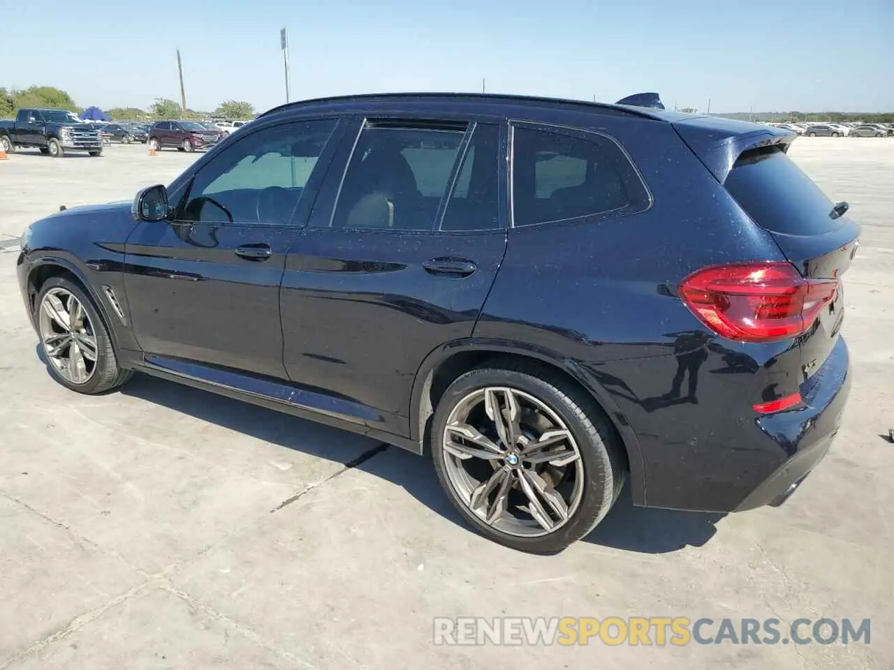 2 Photograph of a damaged car 5UXTY9C00M9F94212 BMW X3 2021