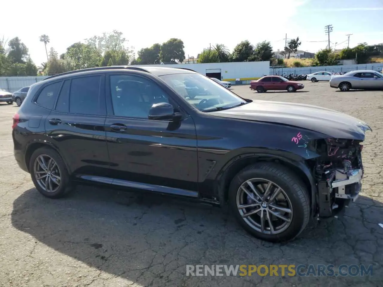 4 Photograph of a damaged car 5UXTY9C01M9E61250 BMW X3 2021