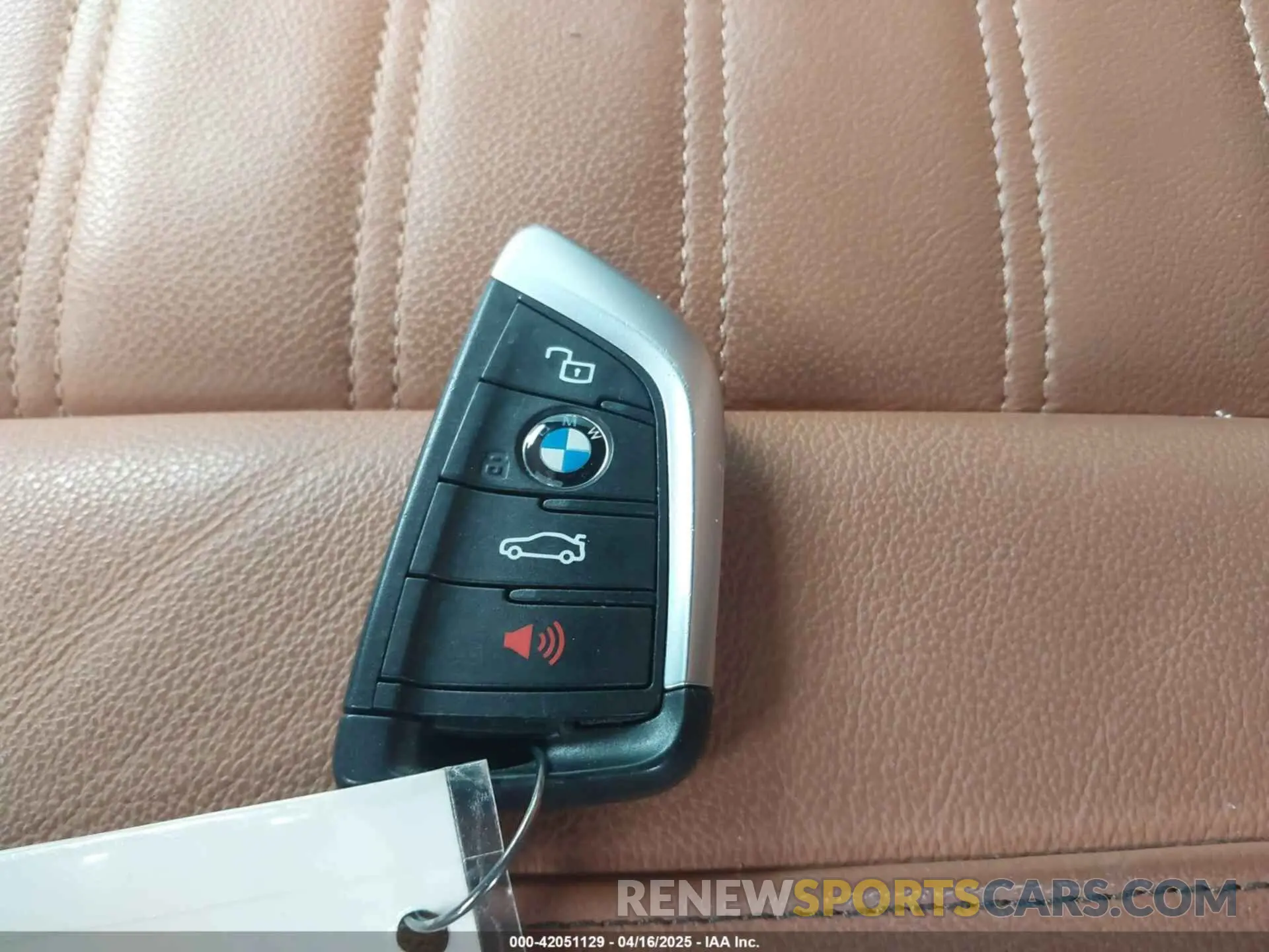 11 Photograph of a damaged car 5UXTY9C02M9H86750 BMW X3 2021