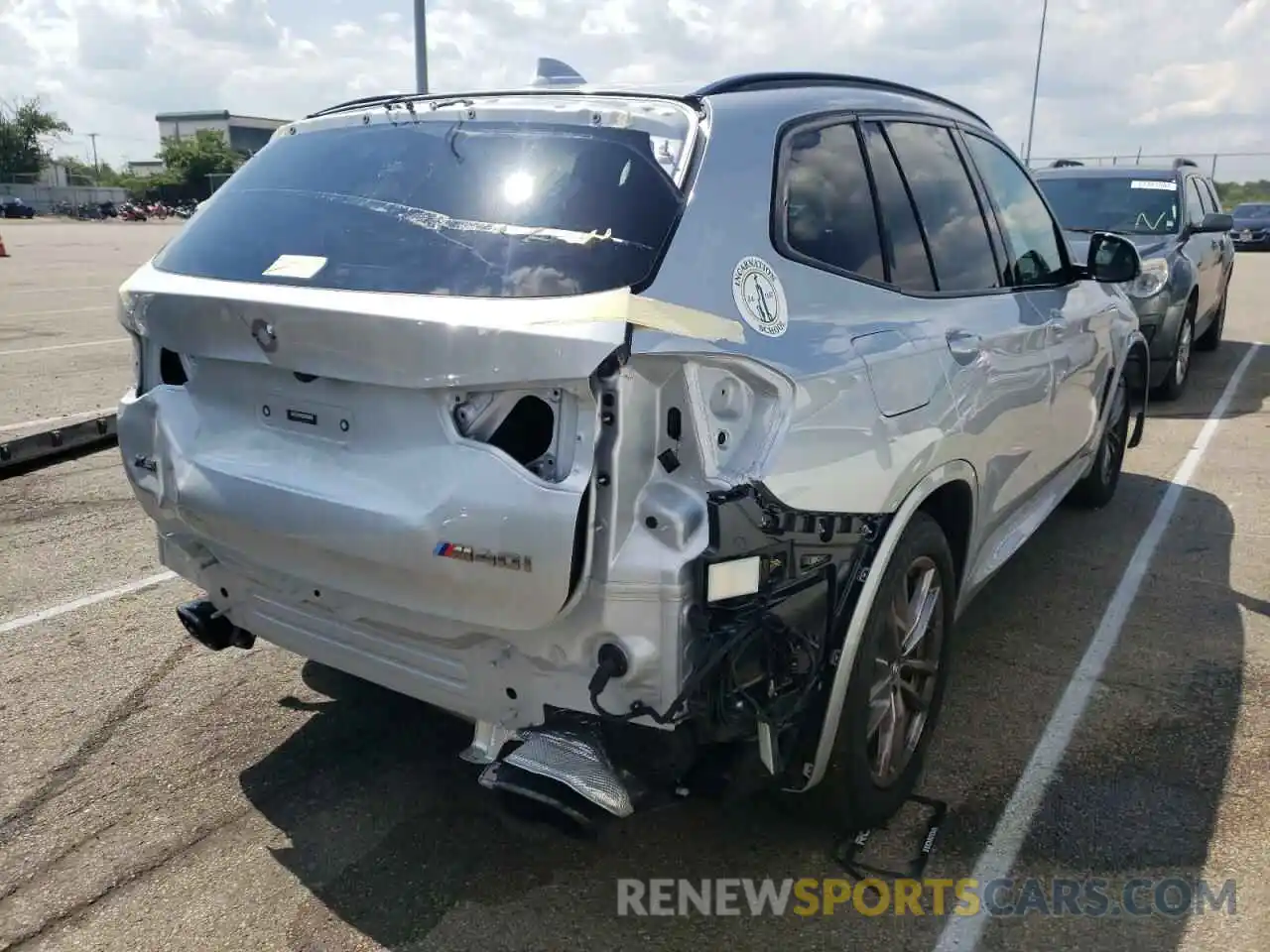 4 Photograph of a damaged car 5UXTY9C02M9H86814 BMW X3 2021