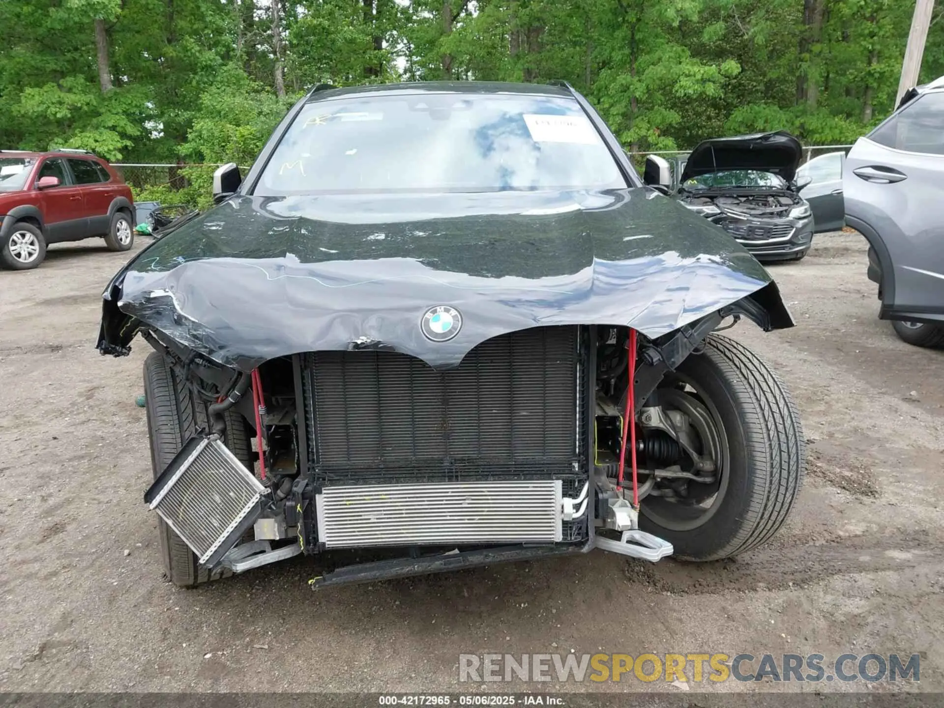 12 Photograph of a damaged car 5UXTY9C04M9E07540 BMW X3 2021