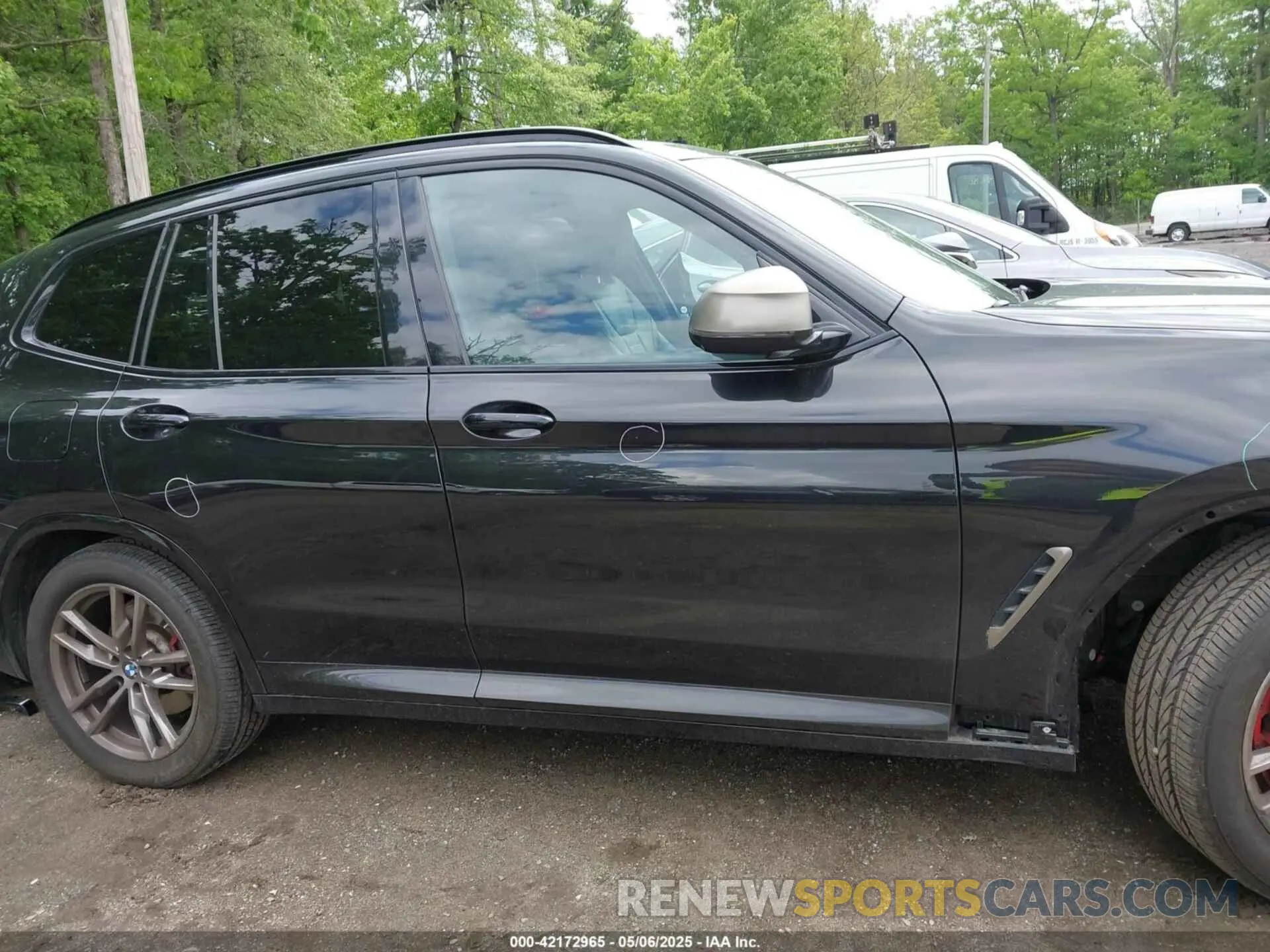 13 Photograph of a damaged car 5UXTY9C04M9E07540 BMW X3 2021