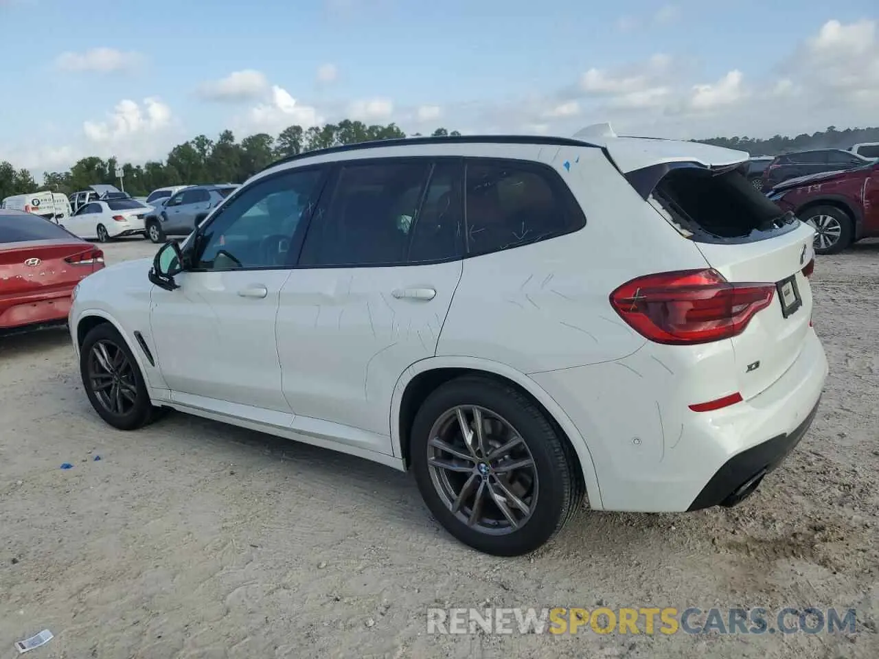 2 Photograph of a damaged car 5UXTY9C04M9G01341 BMW X3 2021