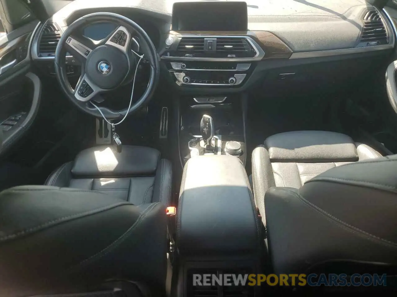 8 Photograph of a damaged car 5UXTY9C07M9E20928 BMW X3 2021