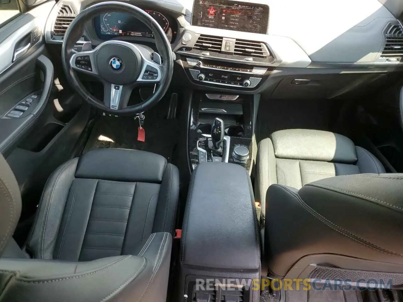 8 Photograph of a damaged car 5UXTY9C07M9E87478 BMW X3 2021