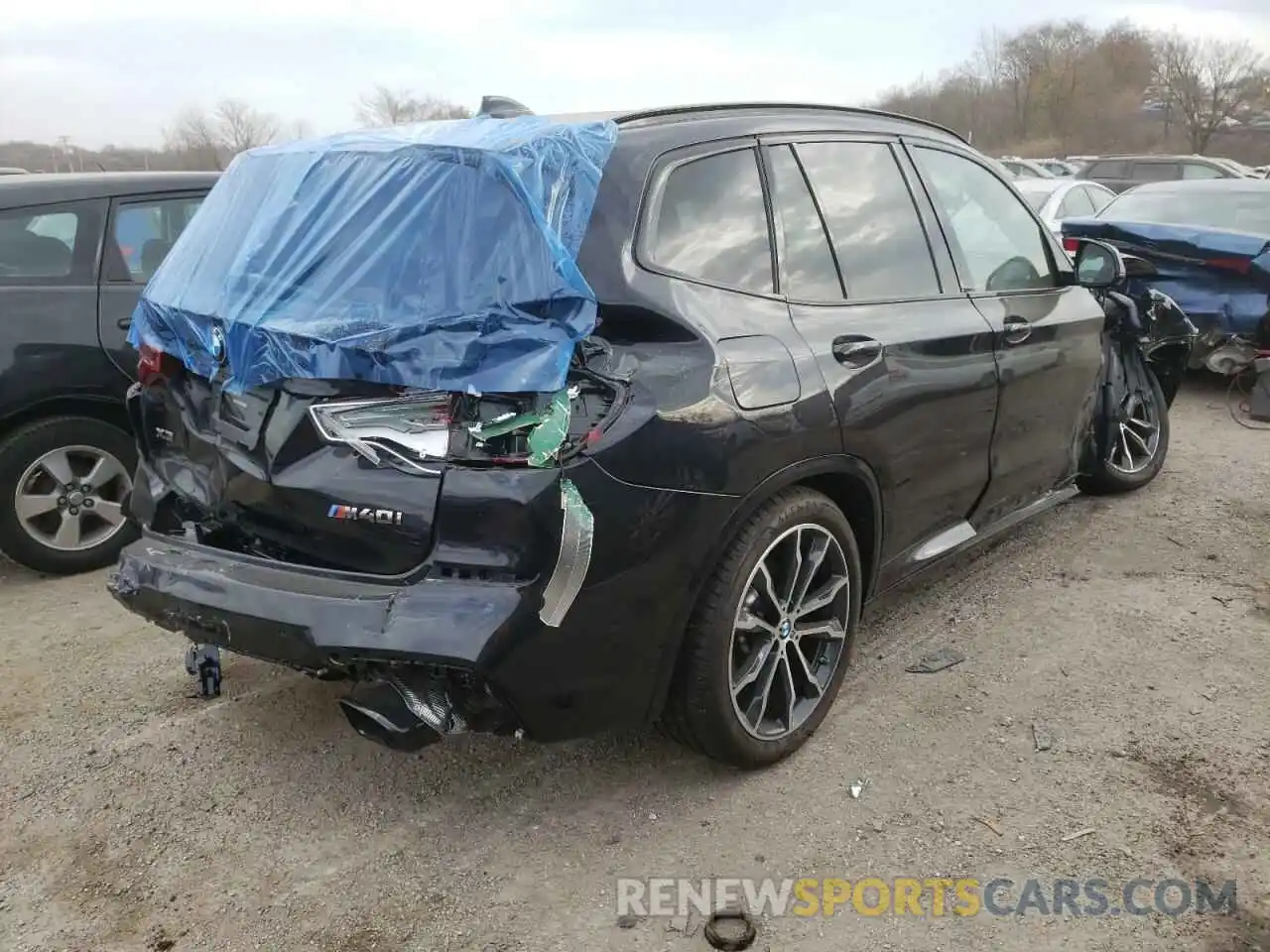 4 Photograph of a damaged car 5UXTY9C07M9G62229 BMW X3 2021