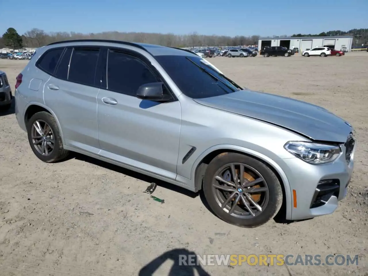 4 Photograph of a damaged car 5UXTY9C08M9E28164 BMW X3 2021