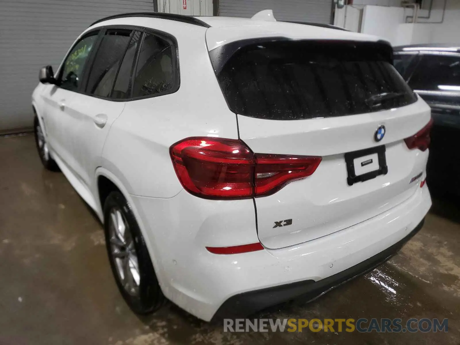 3 Photograph of a damaged car 5UXTY9C09M9E10806 BMW X3 2021