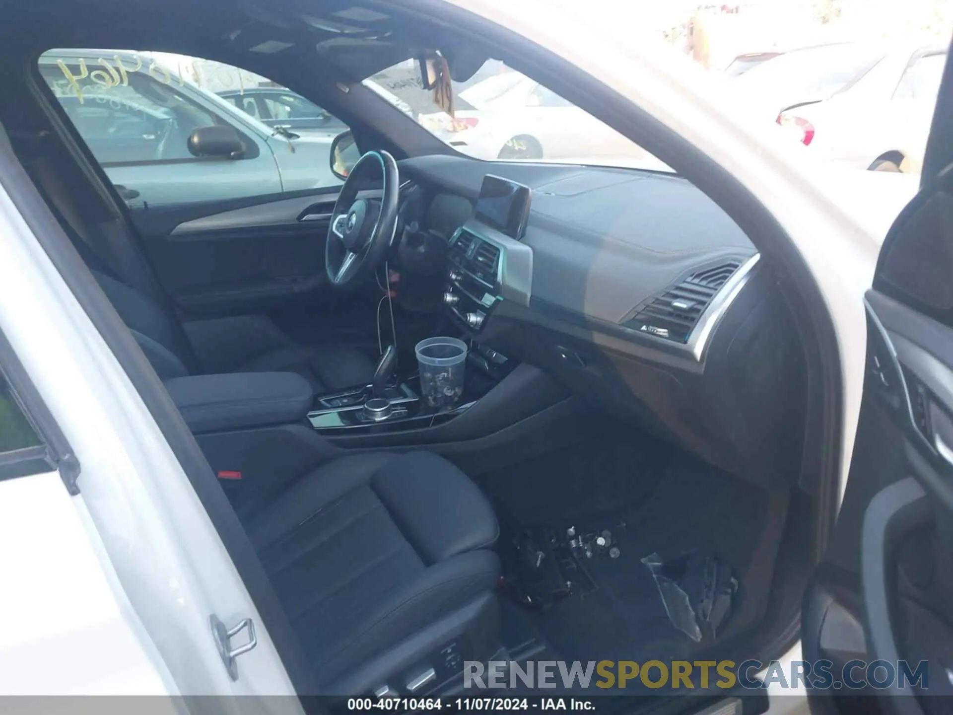 5 Photograph of a damaged car 5UXTY9C09M9F52251 BMW X3 2021