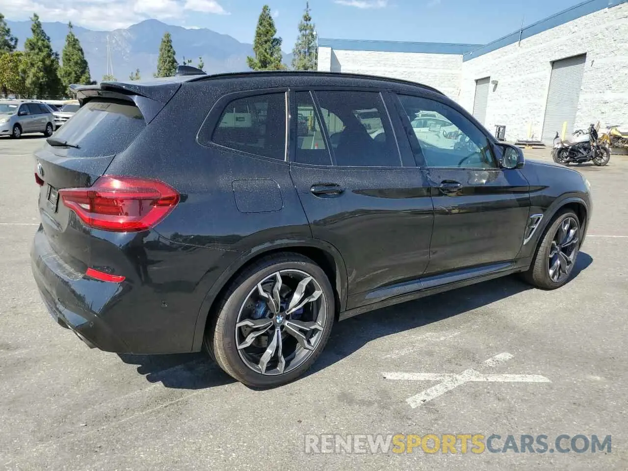 3 Photograph of a damaged car 5YMTS0C05M9F31855 BMW X3 2021