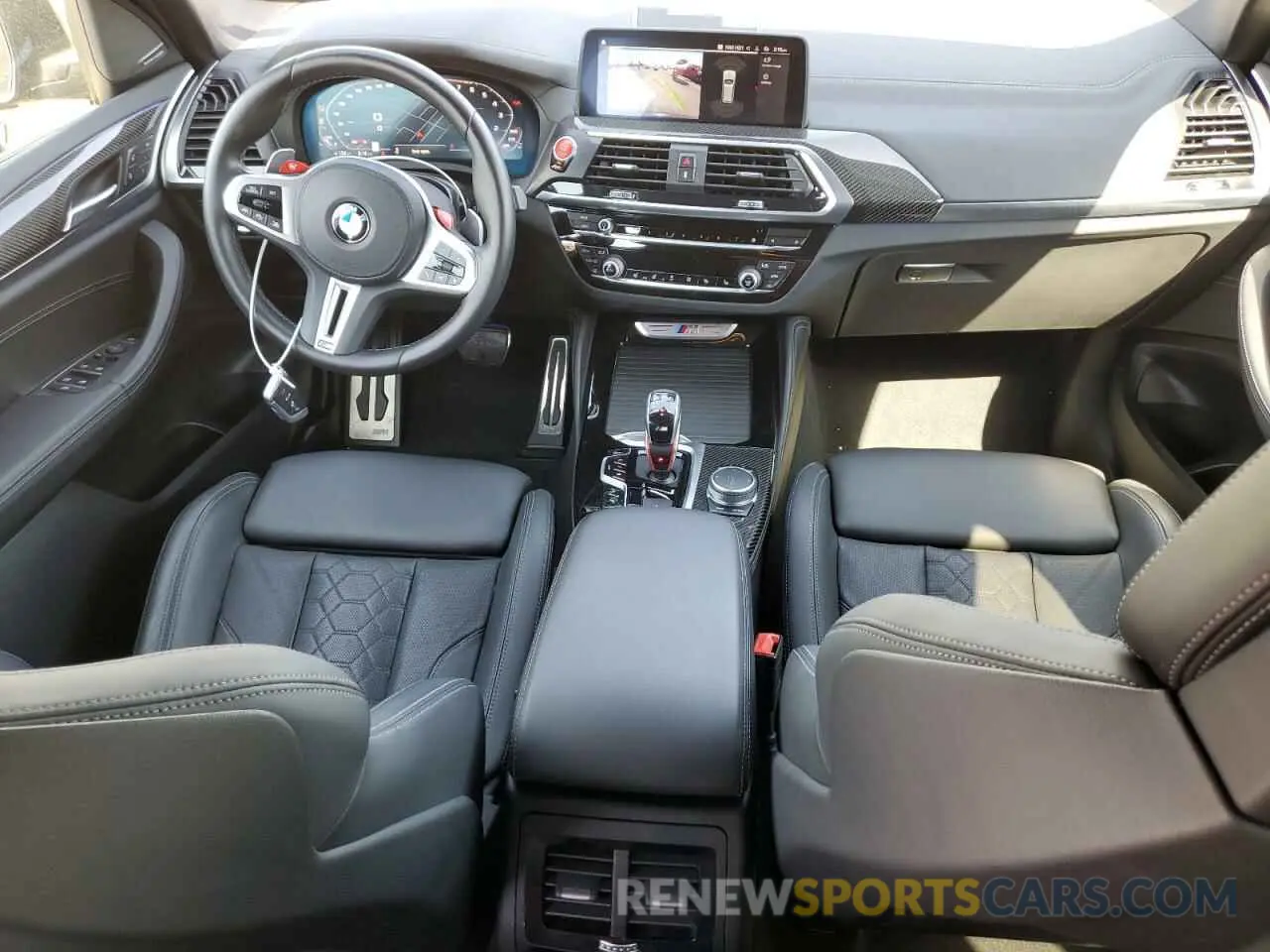 8 Photograph of a damaged car 5YMTS0C05M9F31855 BMW X3 2021