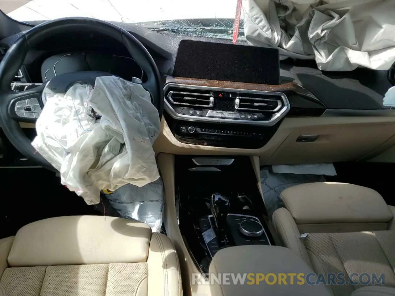 8 Photograph of a damaged car 5UX43DP00N9M32630 BMW X3 2022