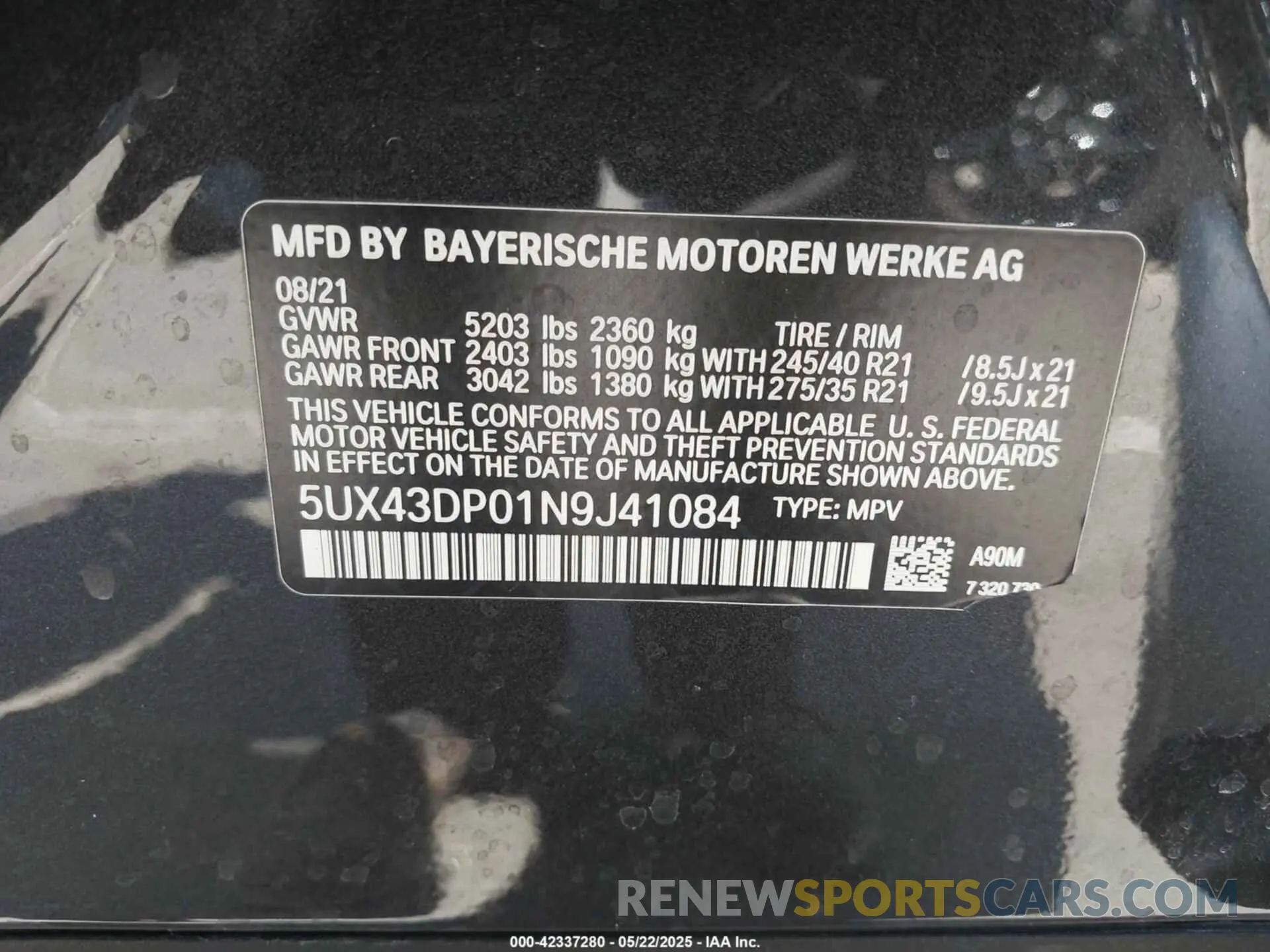 9 Photograph of a damaged car 5UX43DP01N9J41084 BMW X3 2022