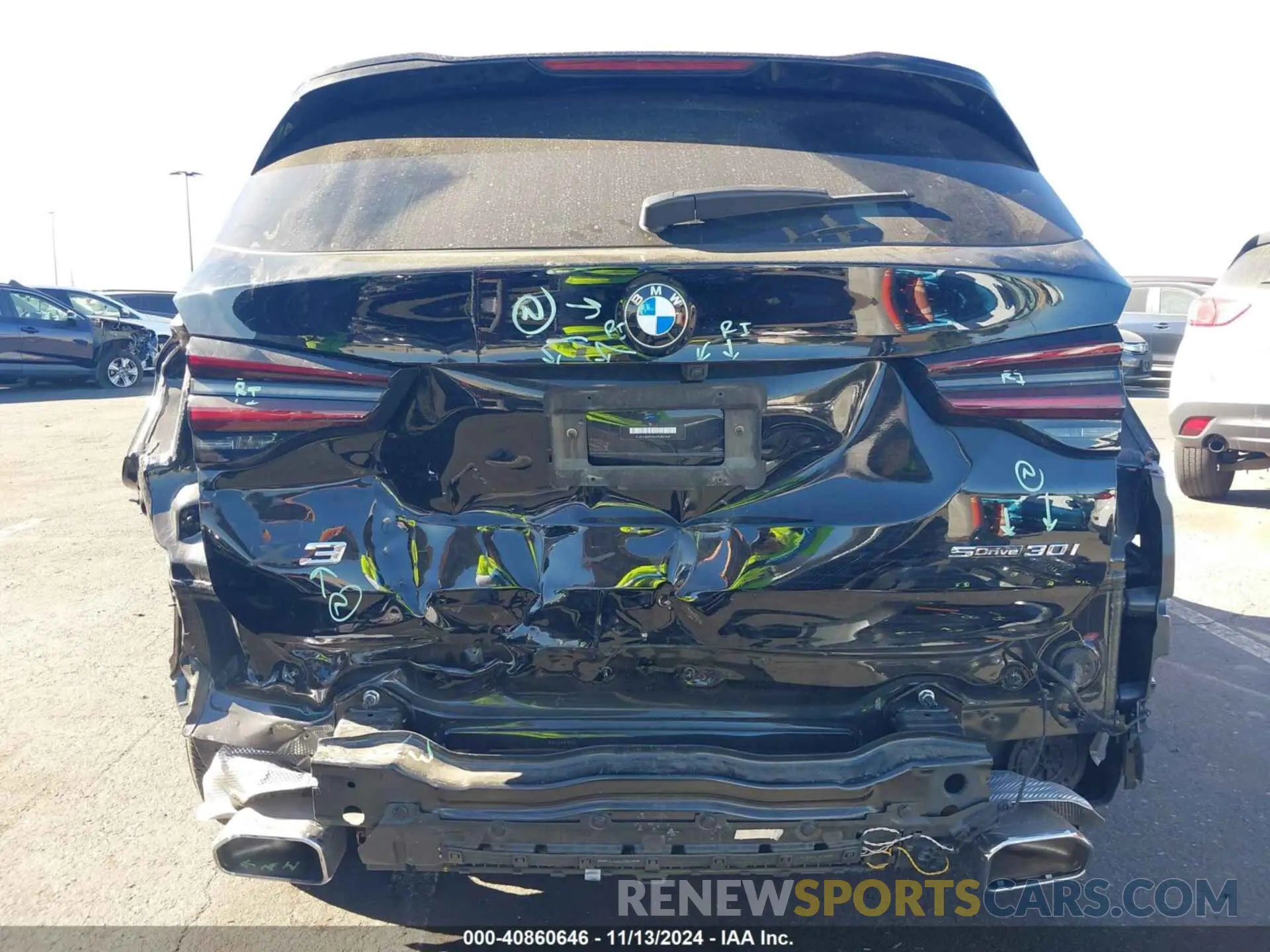 6 Photograph of a damaged car 5UX43DP01N9M83148 BMW X3 2022