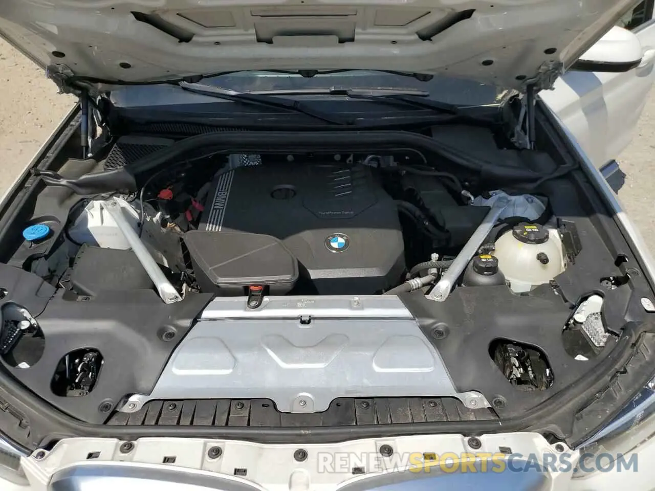 12 Photograph of a damaged car 5UX43DP02N9J36640 BMW X3 2022