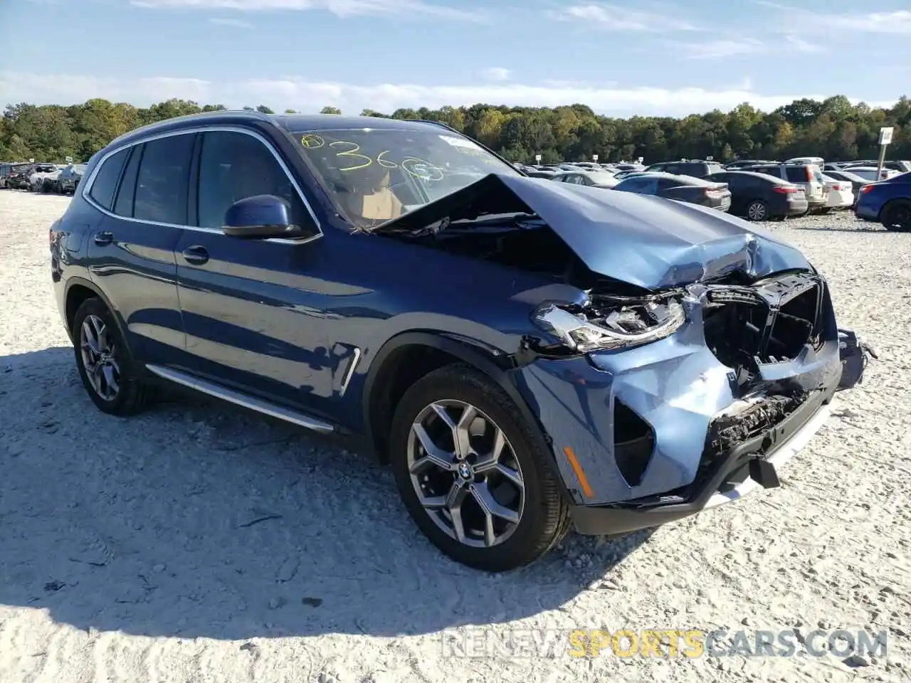 1 Photograph of a damaged car 5UX43DP02N9K48015 BMW X3 2022