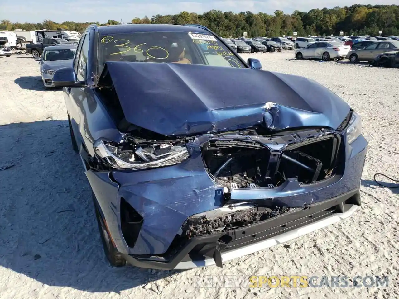 9 Photograph of a damaged car 5UX43DP02N9K48015 BMW X3 2022