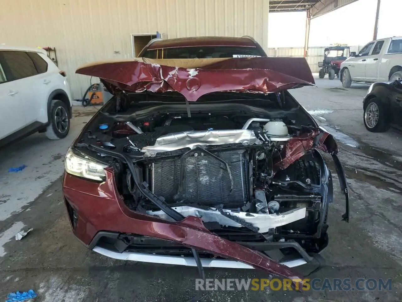 5 Photograph of a damaged car 5UX43DP02N9N15315 BMW X3 2022