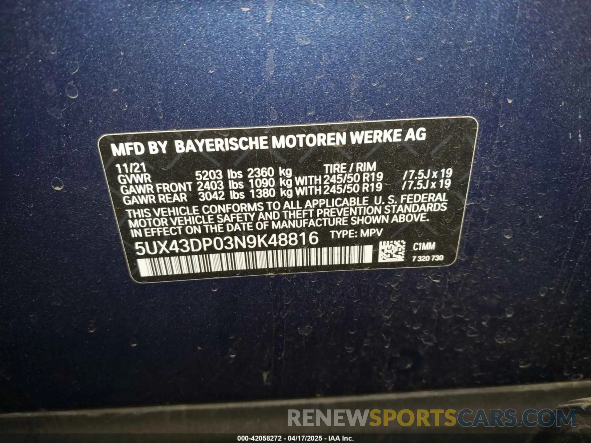 9 Photograph of a damaged car 5UX43DP03N9K48816 BMW X3 2022