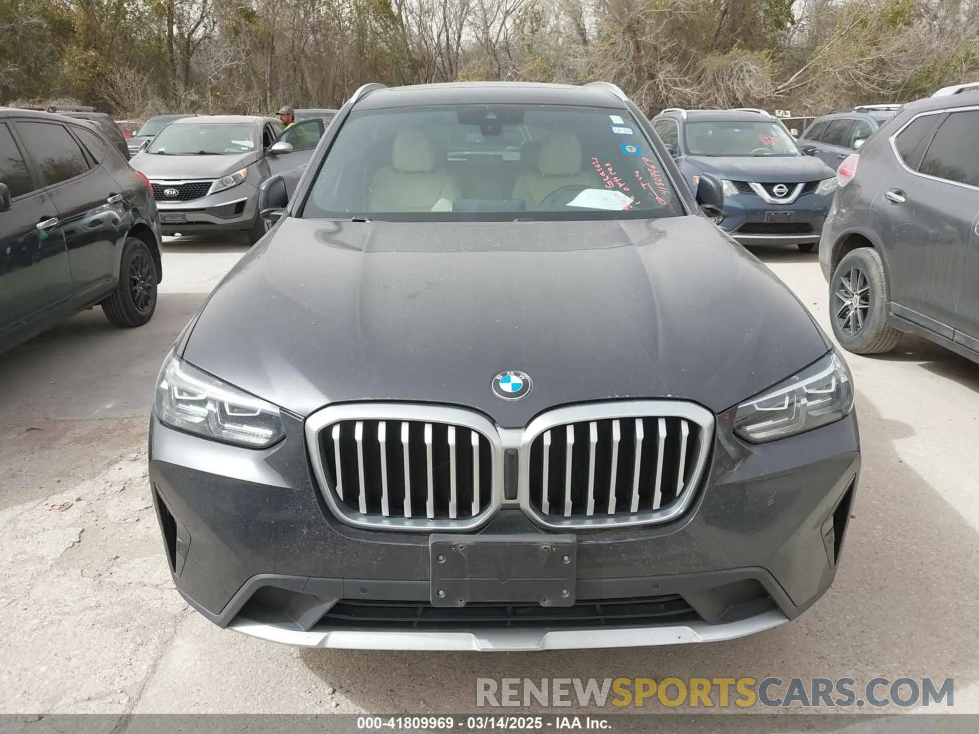 11 Photograph of a damaged car 5UX43DP03N9M46716 BMW X3 2022