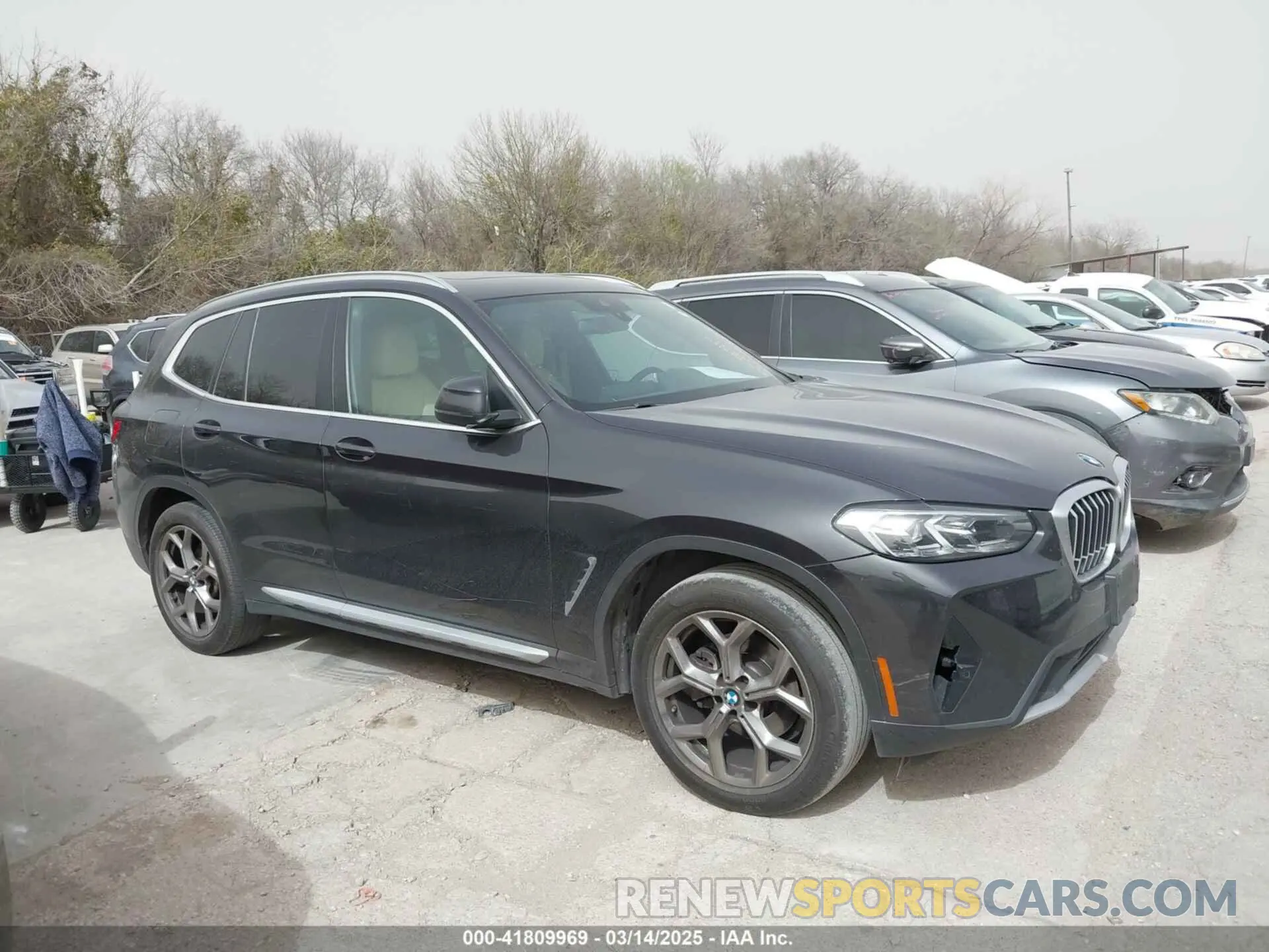 12 Photograph of a damaged car 5UX43DP03N9M46716 BMW X3 2022
