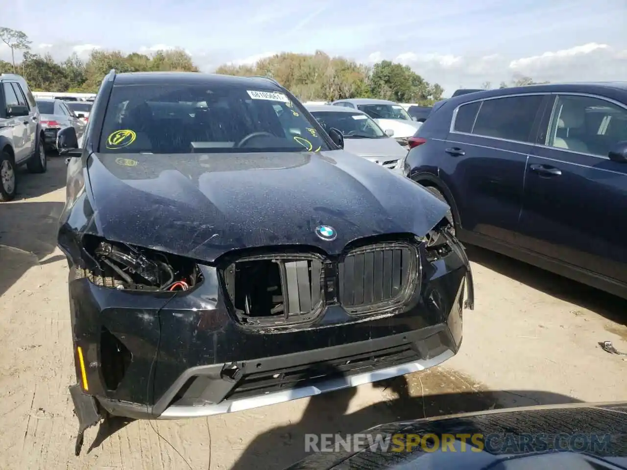 9 Photograph of a damaged car 5UX43DP04N9J37059 BMW X3 2022