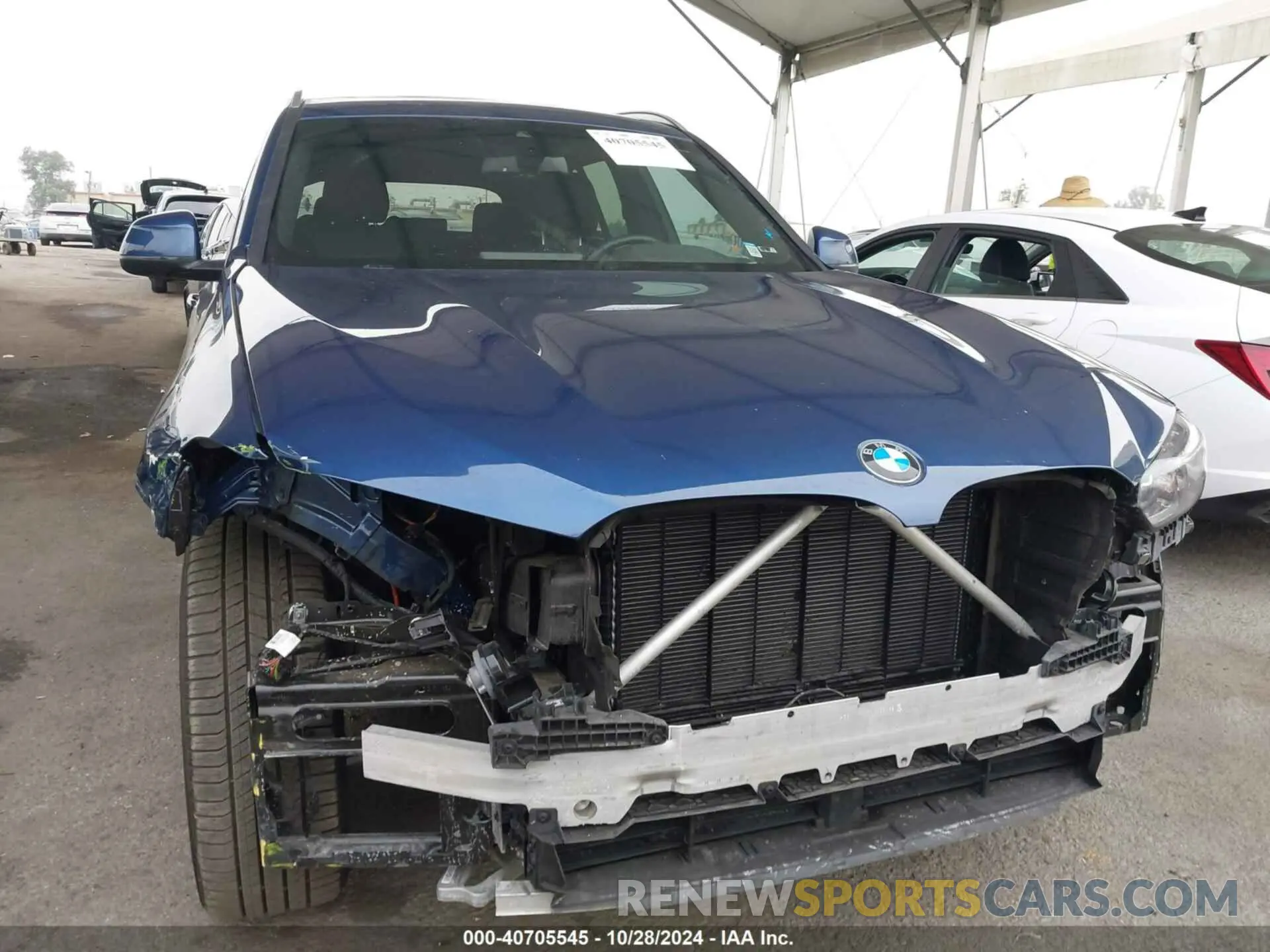 13 Photograph of a damaged car 5UX43DP04N9K69352 BMW X3 2022