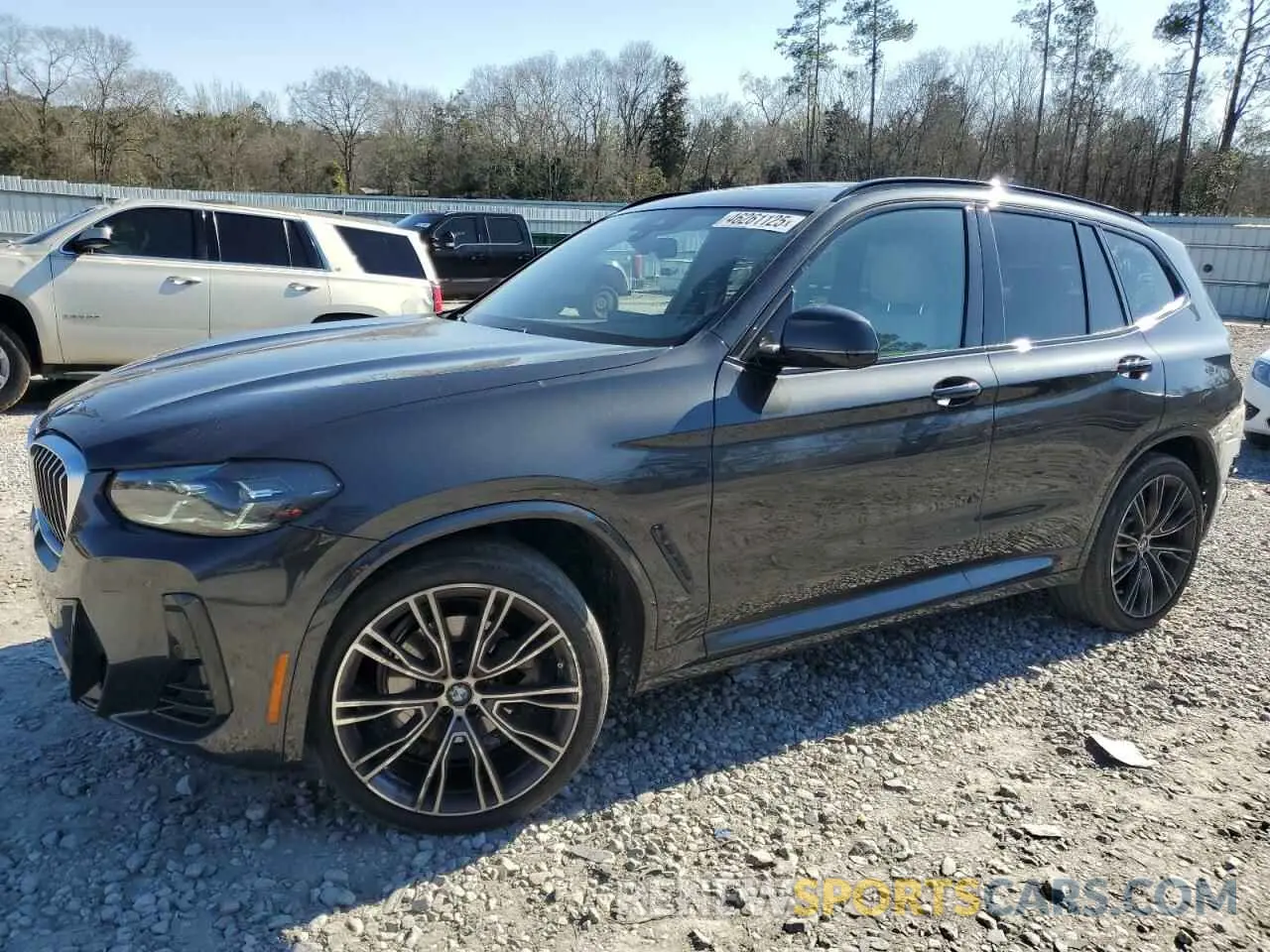 1 Photograph of a damaged car 5UX43DP04N9L67006 BMW X3 2022