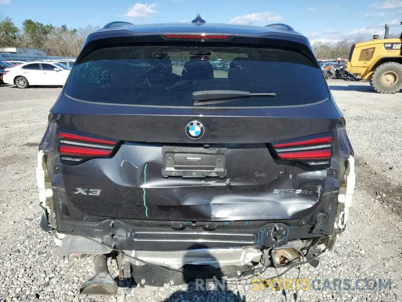 6 Photograph of a damaged car 5UX43DP04N9L67006 BMW X3 2022