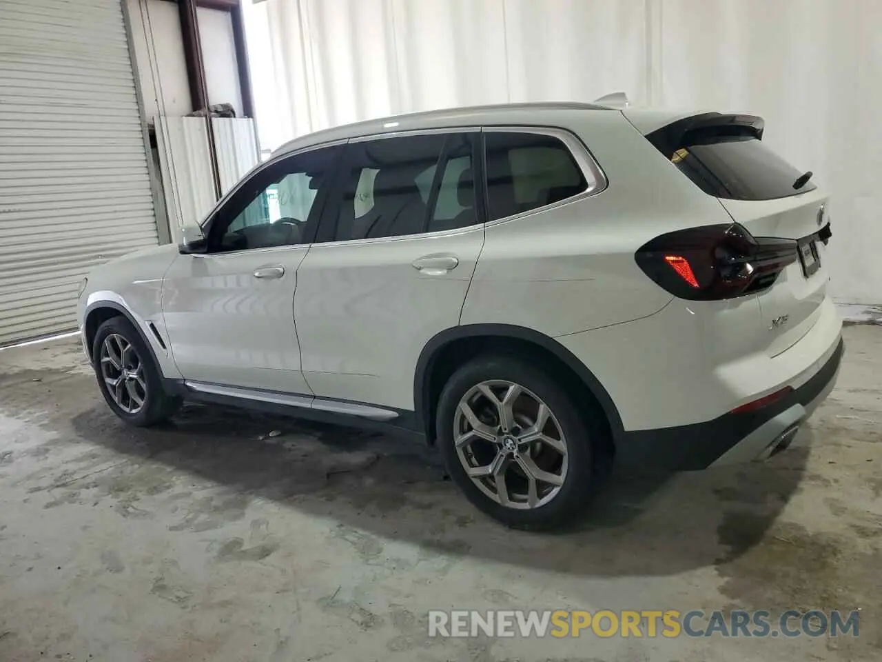 2 Photograph of a damaged car 5UX43DP04N9M61791 BMW X3 2022
