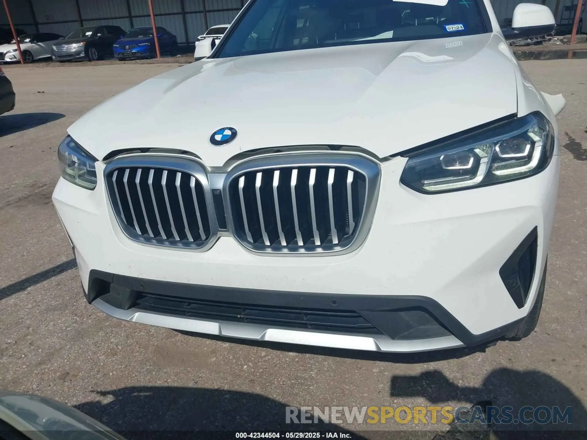 13 Photograph of a damaged car 5UX43DP04N9N05935 BMW X3 2022