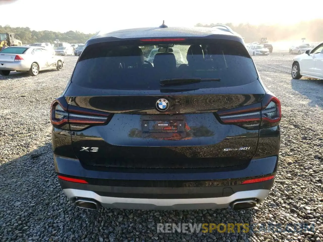6 Photograph of a damaged car 5UX43DP05N9K71434 BMW X3 2022