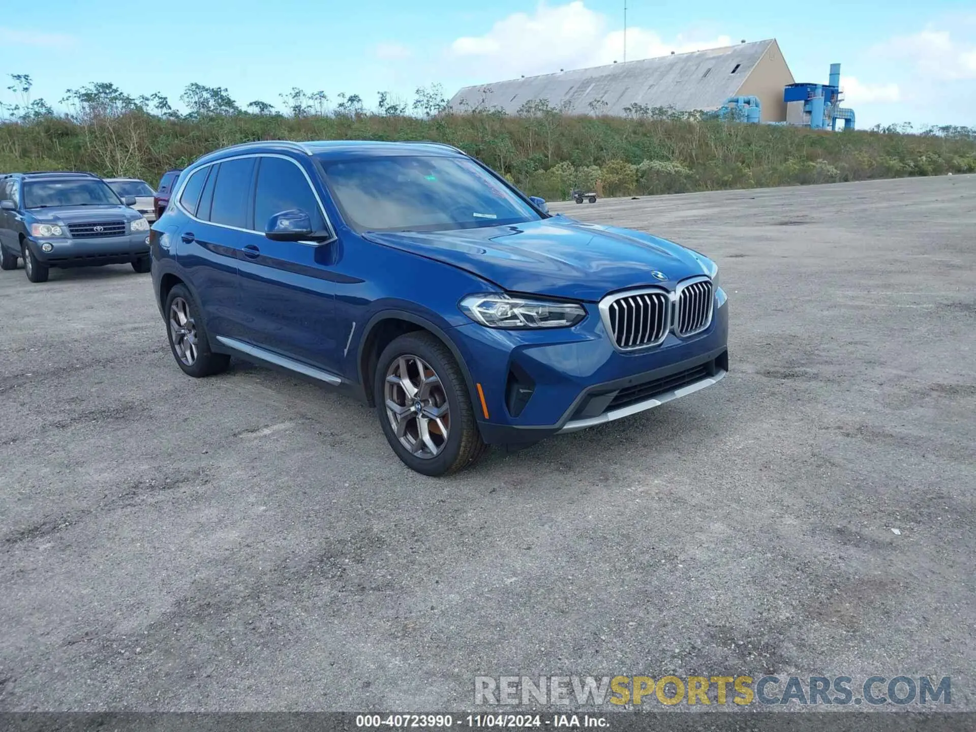 1 Photograph of a damaged car 5UX43DP05N9L91461 BMW X3 2022