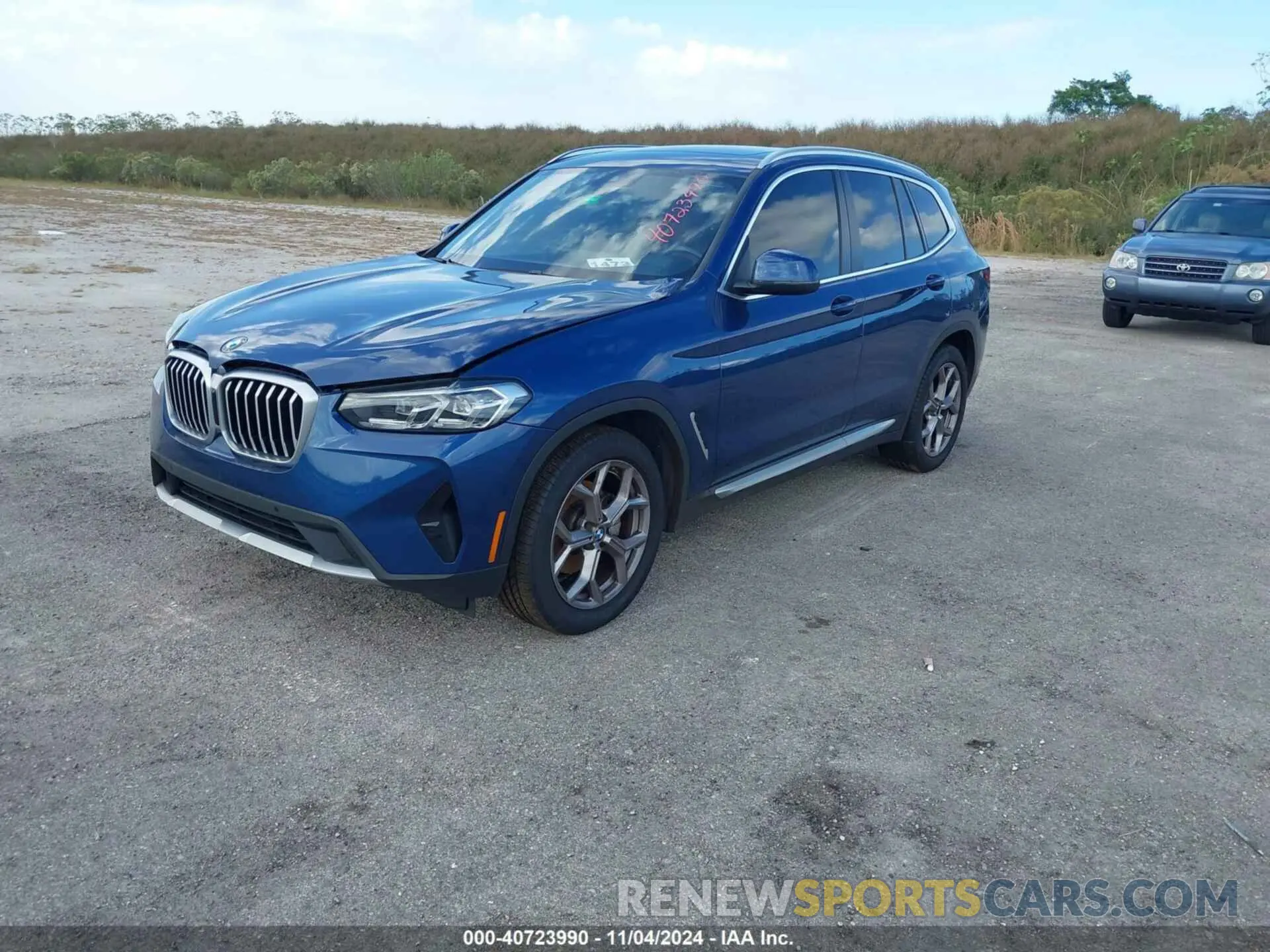 14 Photograph of a damaged car 5UX43DP05N9L91461 BMW X3 2022