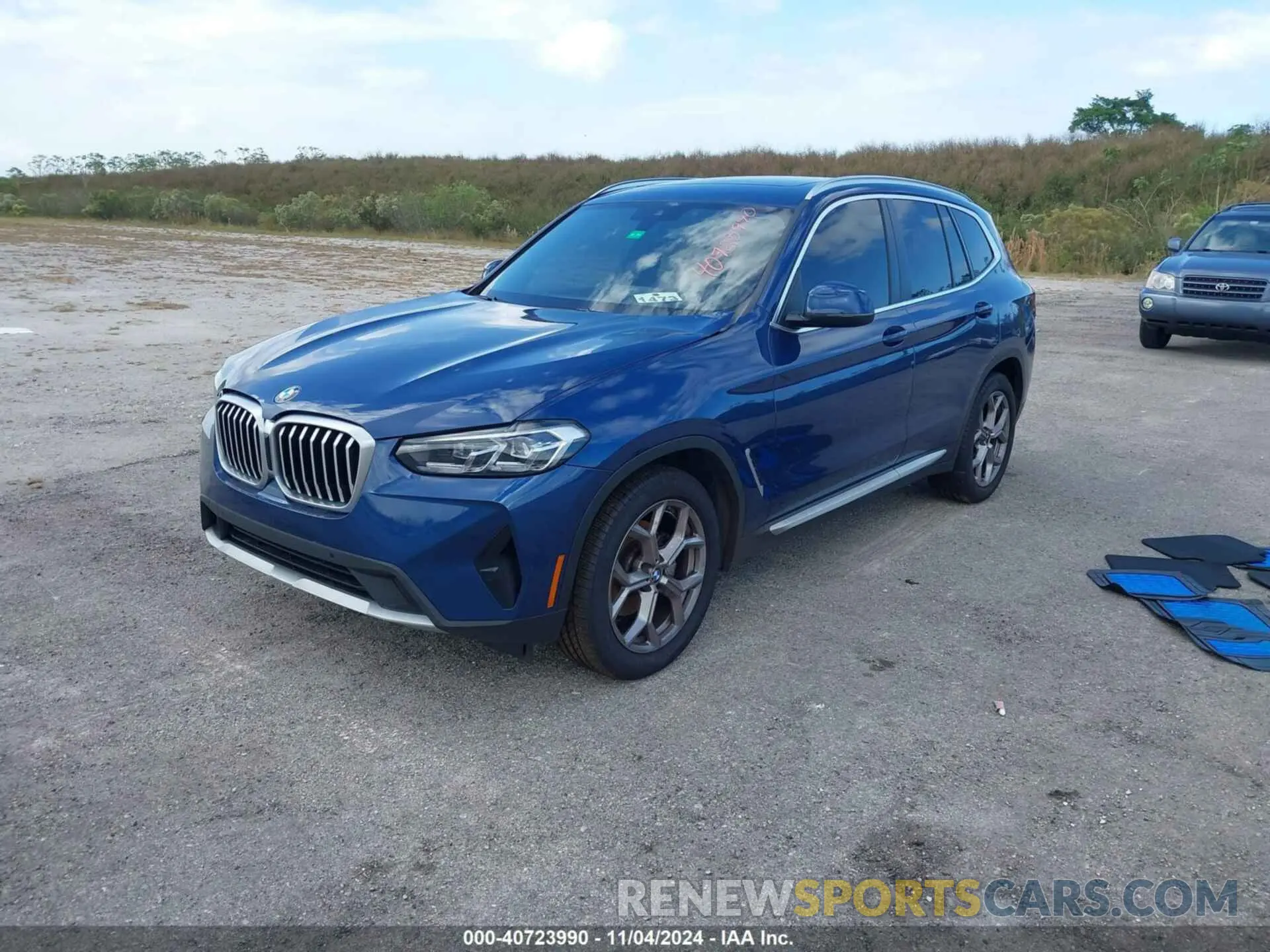 2 Photograph of a damaged car 5UX43DP05N9L91461 BMW X3 2022