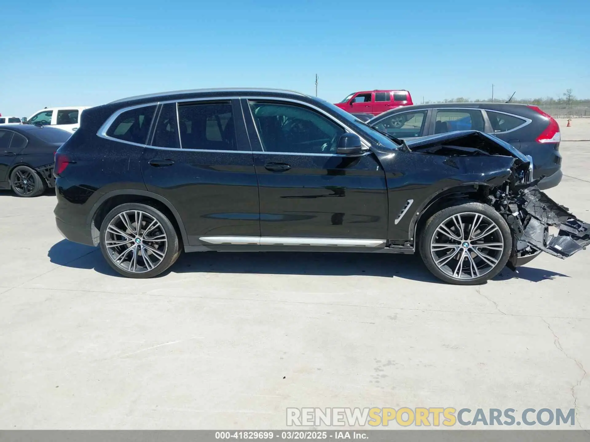 13 Photograph of a damaged car 5UX43DP05N9N12473 BMW X3 2022