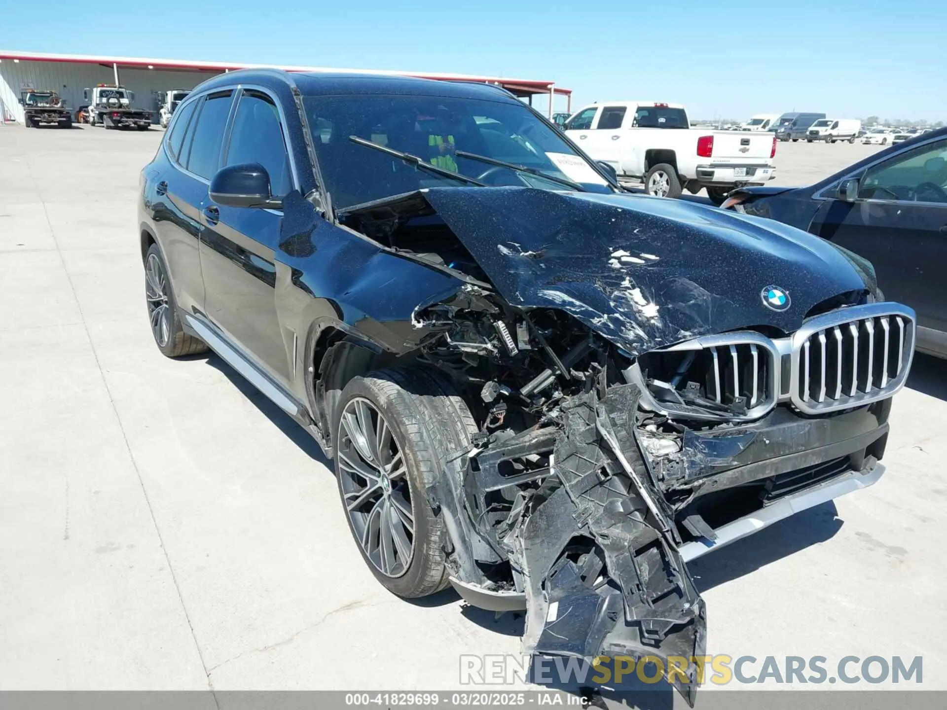 6 Photograph of a damaged car 5UX43DP05N9N12473 BMW X3 2022