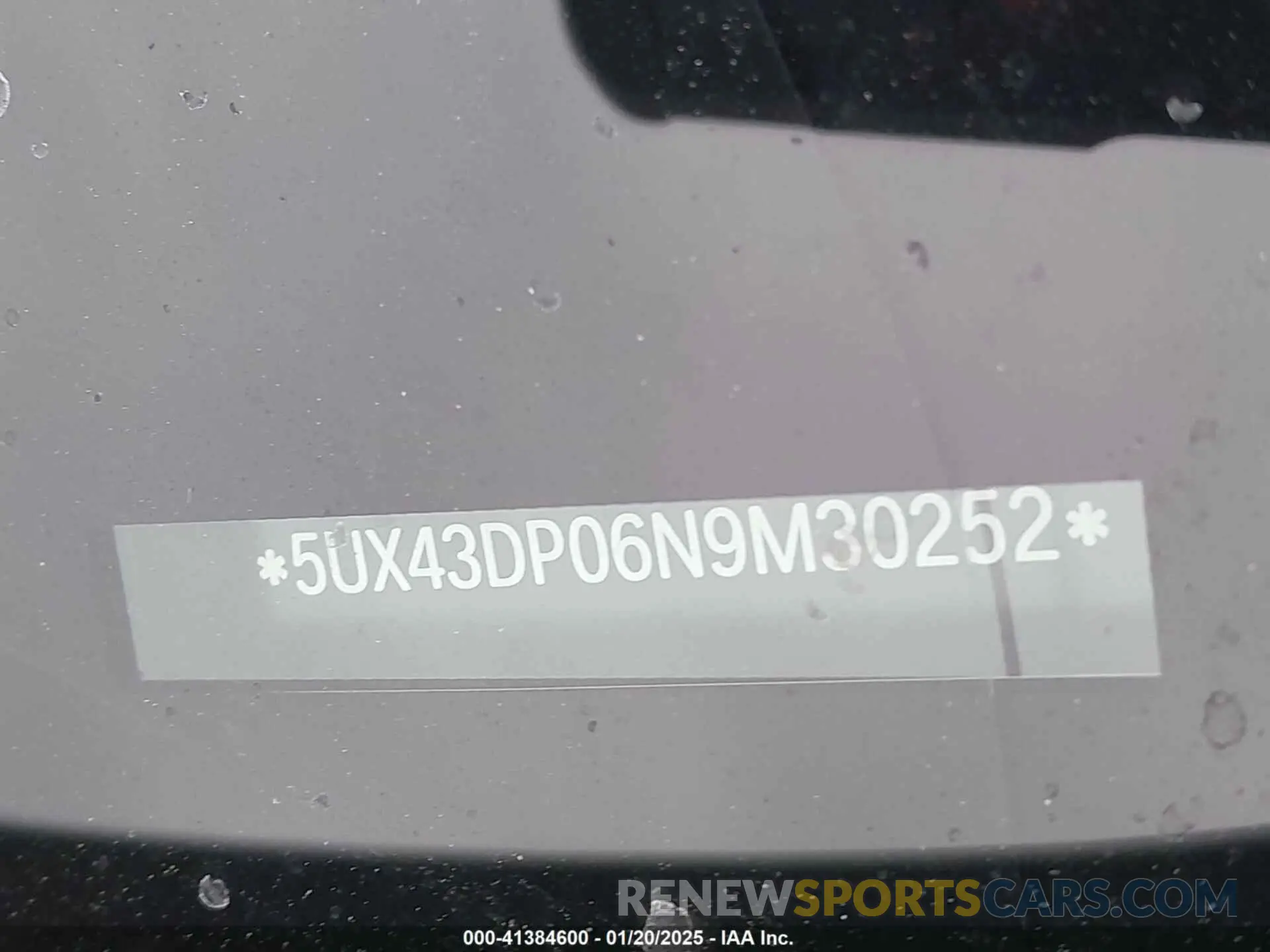 18 Photograph of a damaged car 5UX43DP06N9M30252 BMW X3 2022